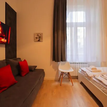 Stylish In The Center Of Apartment