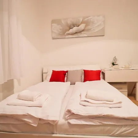 Apartment Stylish In The Center Of *
